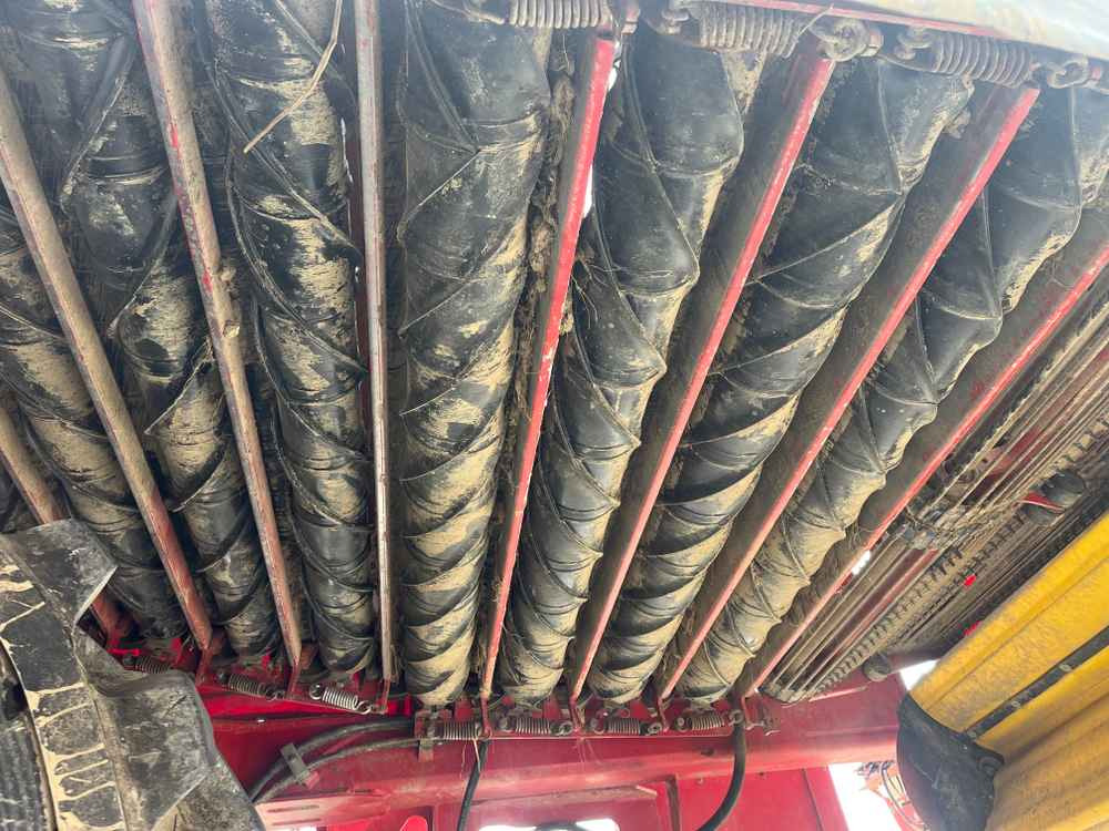 Grimme VARITRON 200 / 220 / 270 - Kombajn: slika 4 Grimme VARITRON 200 / 220 / 270 - Kombajn: slika 4