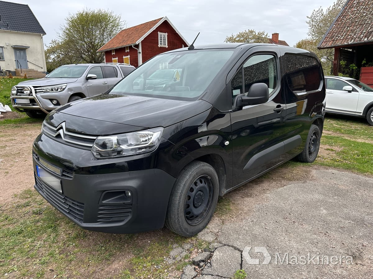 Arbetsbil Citroën Berlingo 1.2 PureTech Aut - Mali kombi: slika 1 Arbetsbil Citroën Berlingo 1.2 PureTech Aut - Mali kombi: slika 1