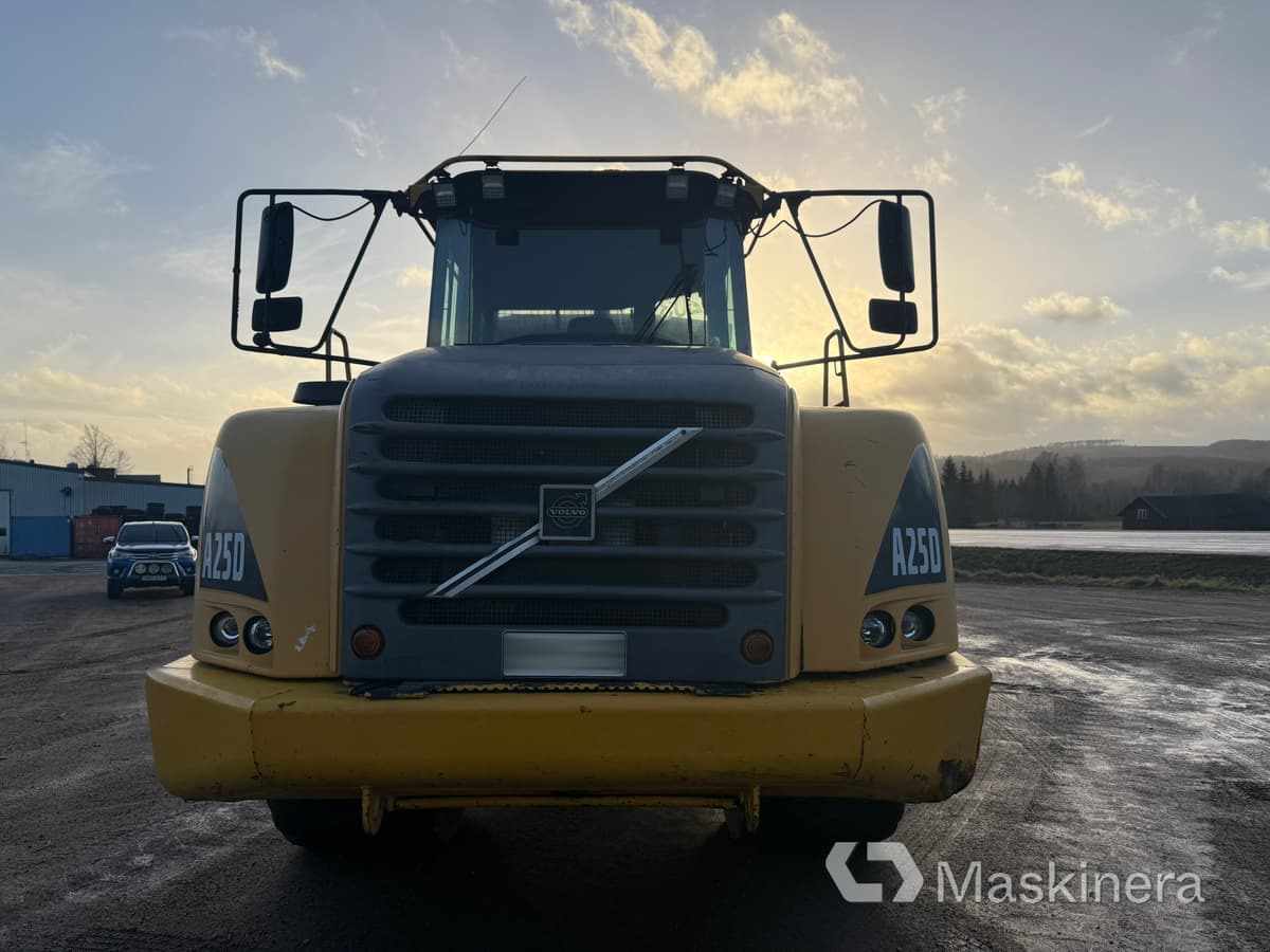 Dumper Volvo A25D 6X6 - Zglobni demper: slika 2 Dumper Volvo A25D 6X6 - Zglobni demper: slika 2