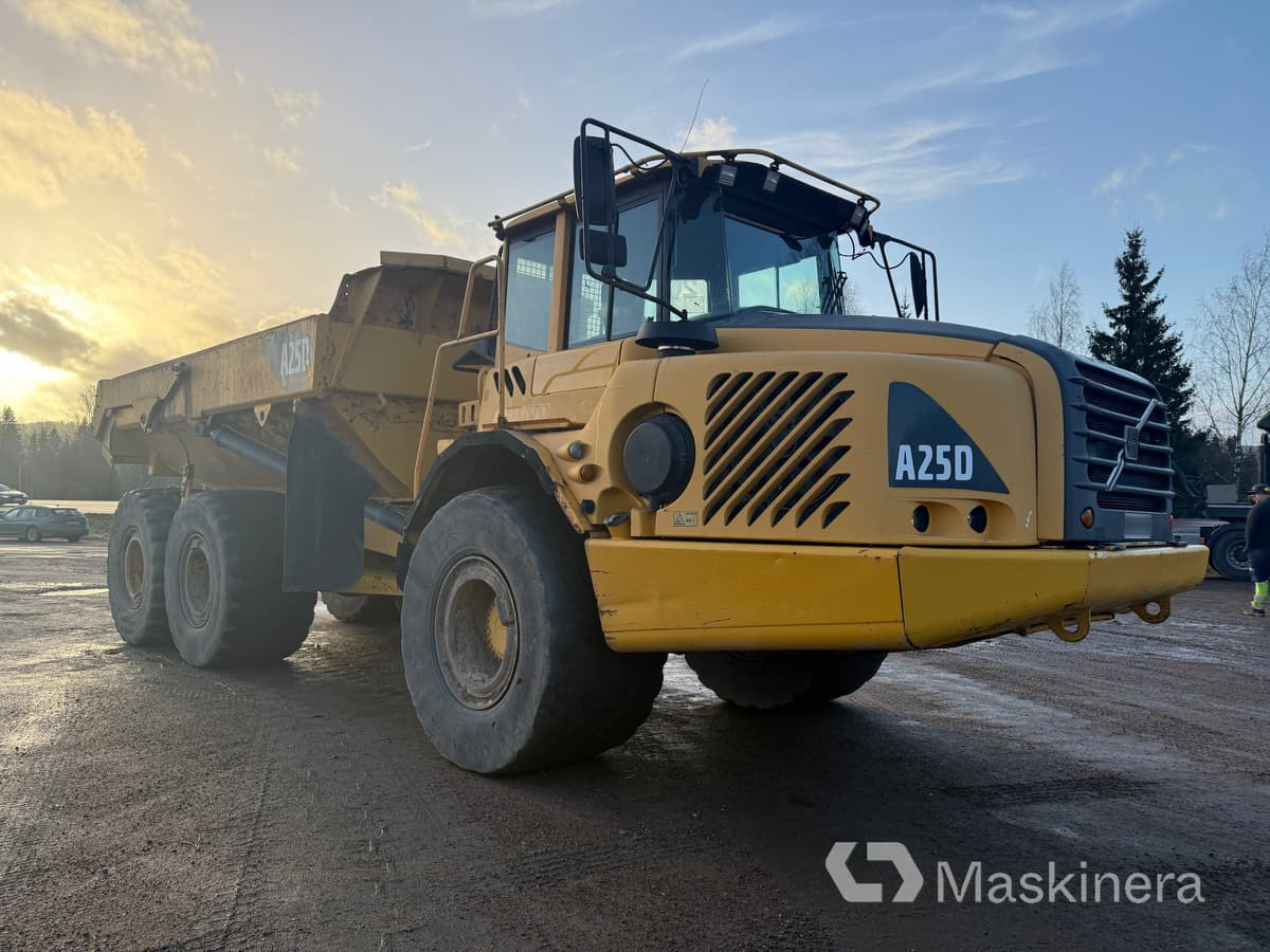 Dumper Volvo A25D 6X6 - Zglobni demper: slika 1 Dumper Volvo A25D 6X6 - Zglobni demper: slika 1