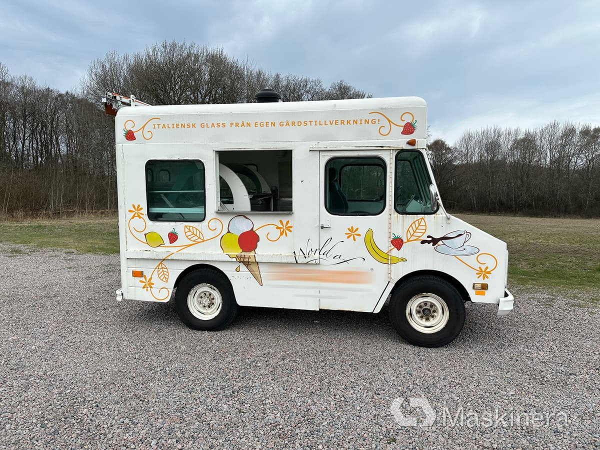 Foodtruck Chevrolet 1973 - Mali kombi: slika 4 Foodtruck Chevrolet 1973 - Mali kombi: slika 4