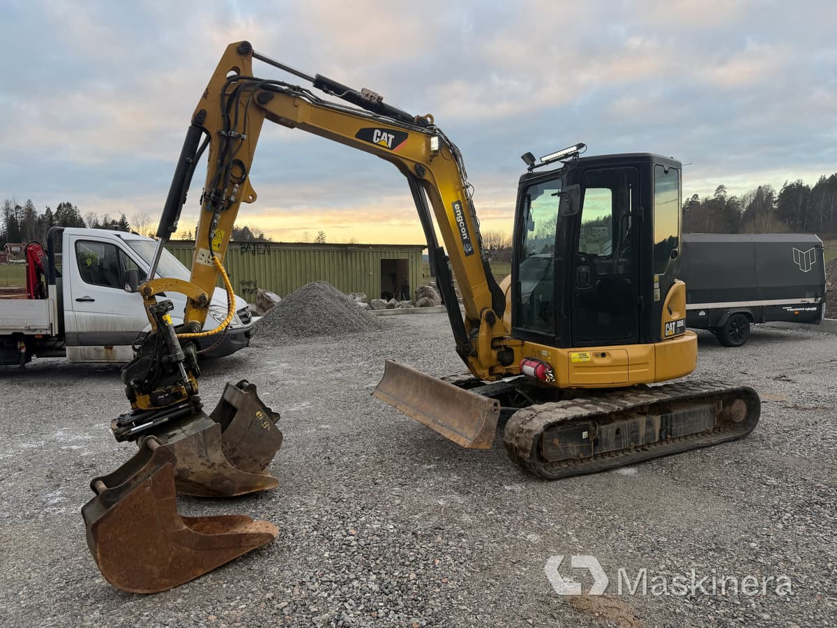 Grävmaskin CAT 305E2 CR med tillbehör - Bager goseničar: slika 1 Grävmaskin CAT 305E2 CR med tillbehör - Bager goseničar: slika 1