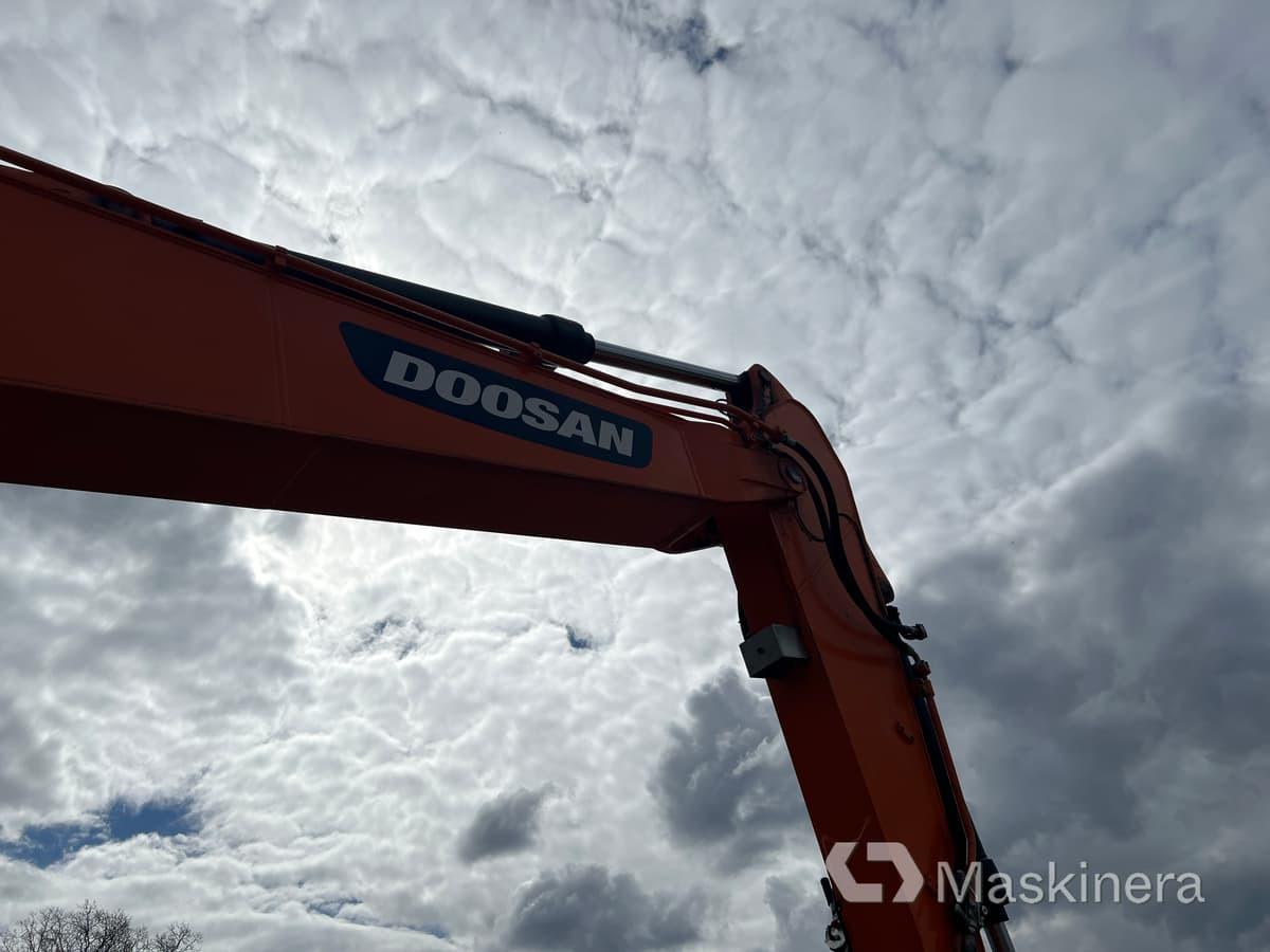 Bager goseničar Grävmaskin Doosan DX235NLC-5 med grävsystem: slika 23