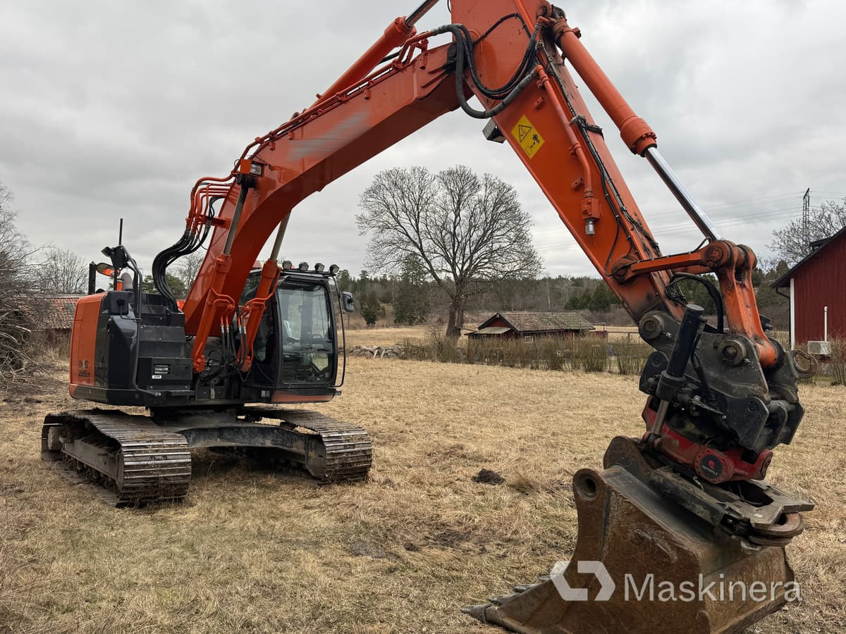 Grävmaskin Hitachi ZX225USLC-5B med redskap - Bager goseničar: slika 3 Grävmaskin Hitachi ZX225USLC-5B med redskap - Bager goseničar: slika 3