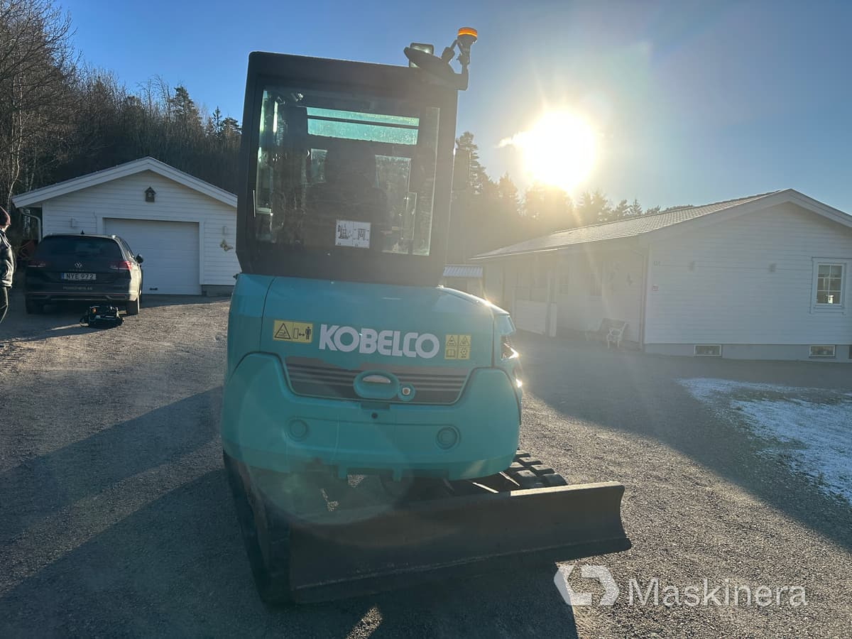 Grävmaskin Kobelco SK26 - Bager goseničar: slika 4 Grävmaskin Kobelco SK26 - Bager goseničar: slika 4