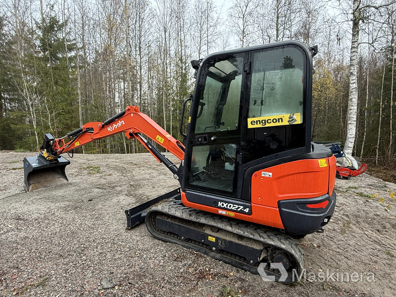 Grävmaskin Kubota KX027-4 med många redskap - Bager goseničar: slika 3 Grävmaskin Kubota KX027-4 med många redskap - Bager goseničar: slika 3