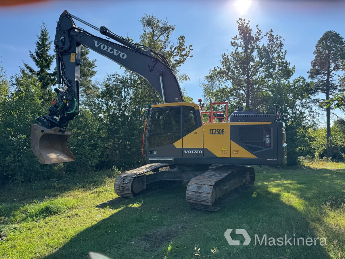 Grävmaskin Volvo EC250EL - Bager goseničar: slika 3 Grävmaskin Volvo EC250EL - Bager goseničar: slika 3