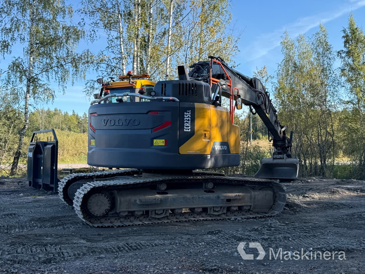 Grävmaskin Volvo ECR235EL - Bager goseničar: slika 2 Grävmaskin Volvo ECR235EL - Bager goseničar: slika 2