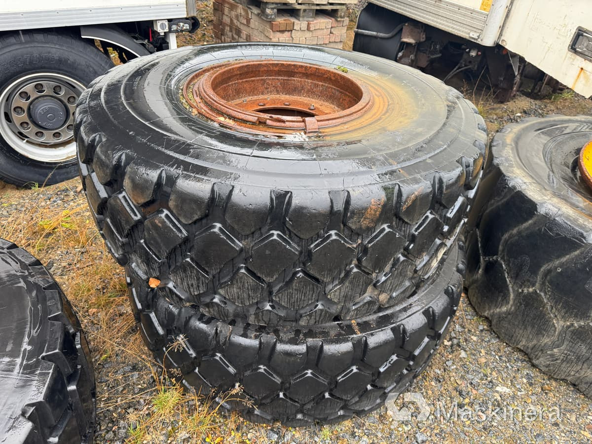 Hjul West Lake 20.5R25 CB760 - Kompletno kolo za Gradbeni stroj: slika 1 Hjul West Lake 20.5R25 CB760 - Kompletno kolo za Gradbeni stroj: slika 1