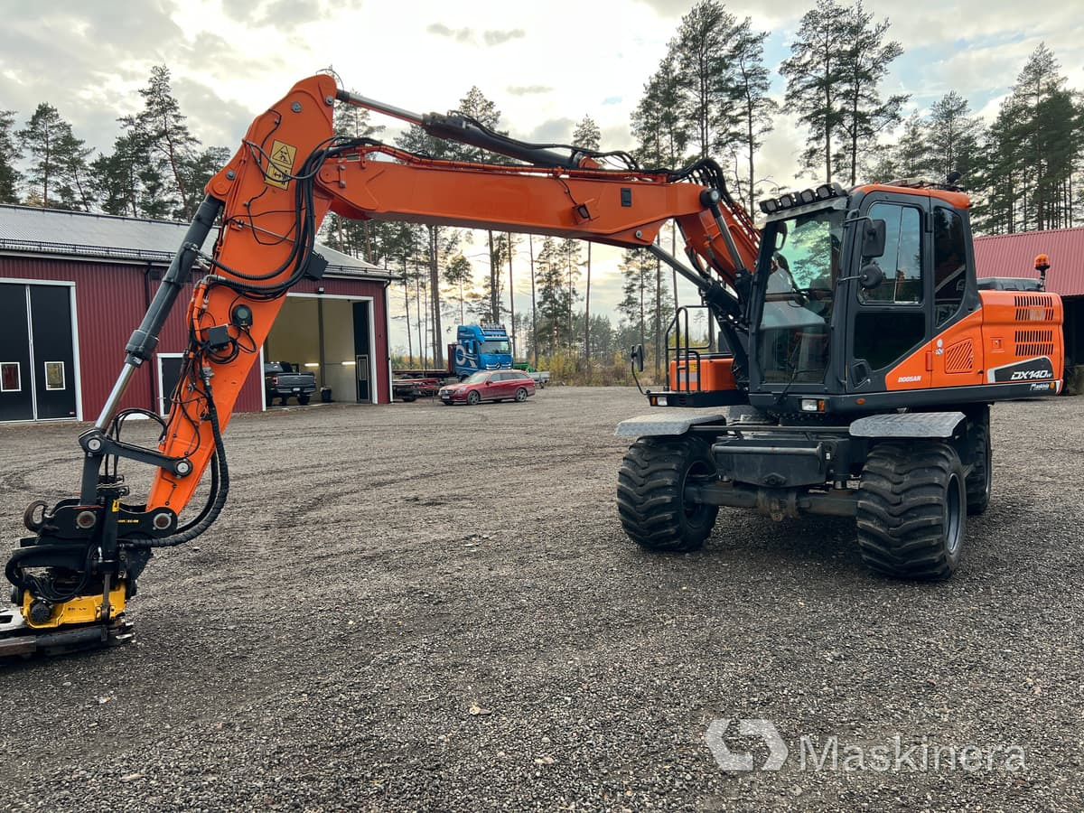 Hjulgrävare Doosan DX140-5 - Bager goseničar: slika 1 Hjulgrävare Doosan DX140-5 - Bager goseničar: slika 1