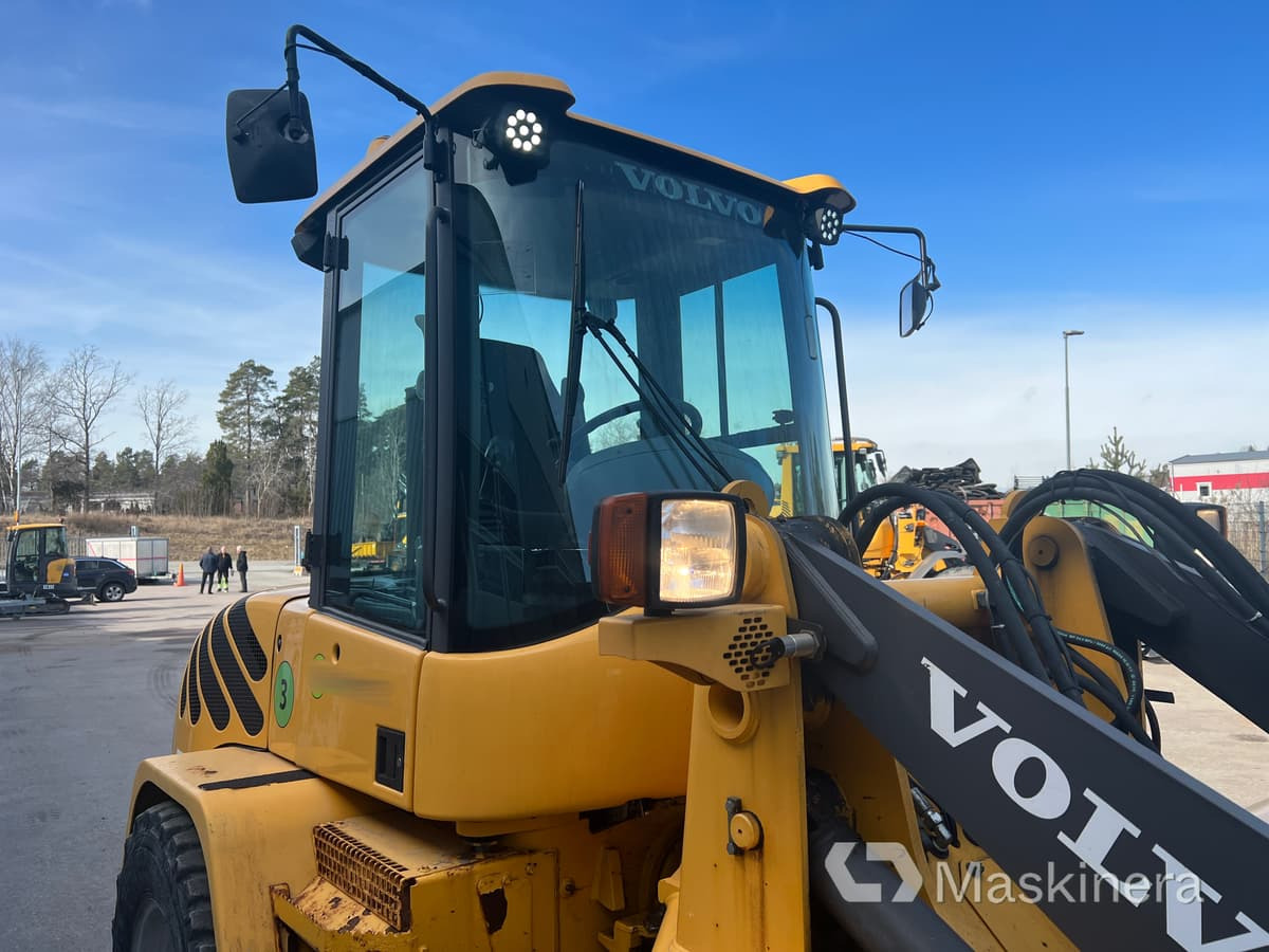 Kolesni nakladalec Hjullastare Volvo L35B: slika 11