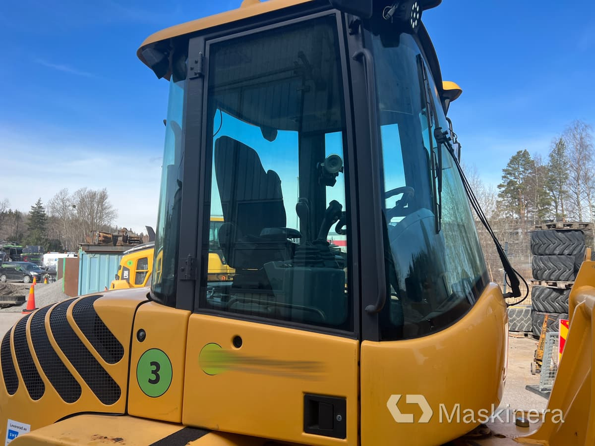 Kolesni nakladalec Hjullastare Volvo L35B: slika 20