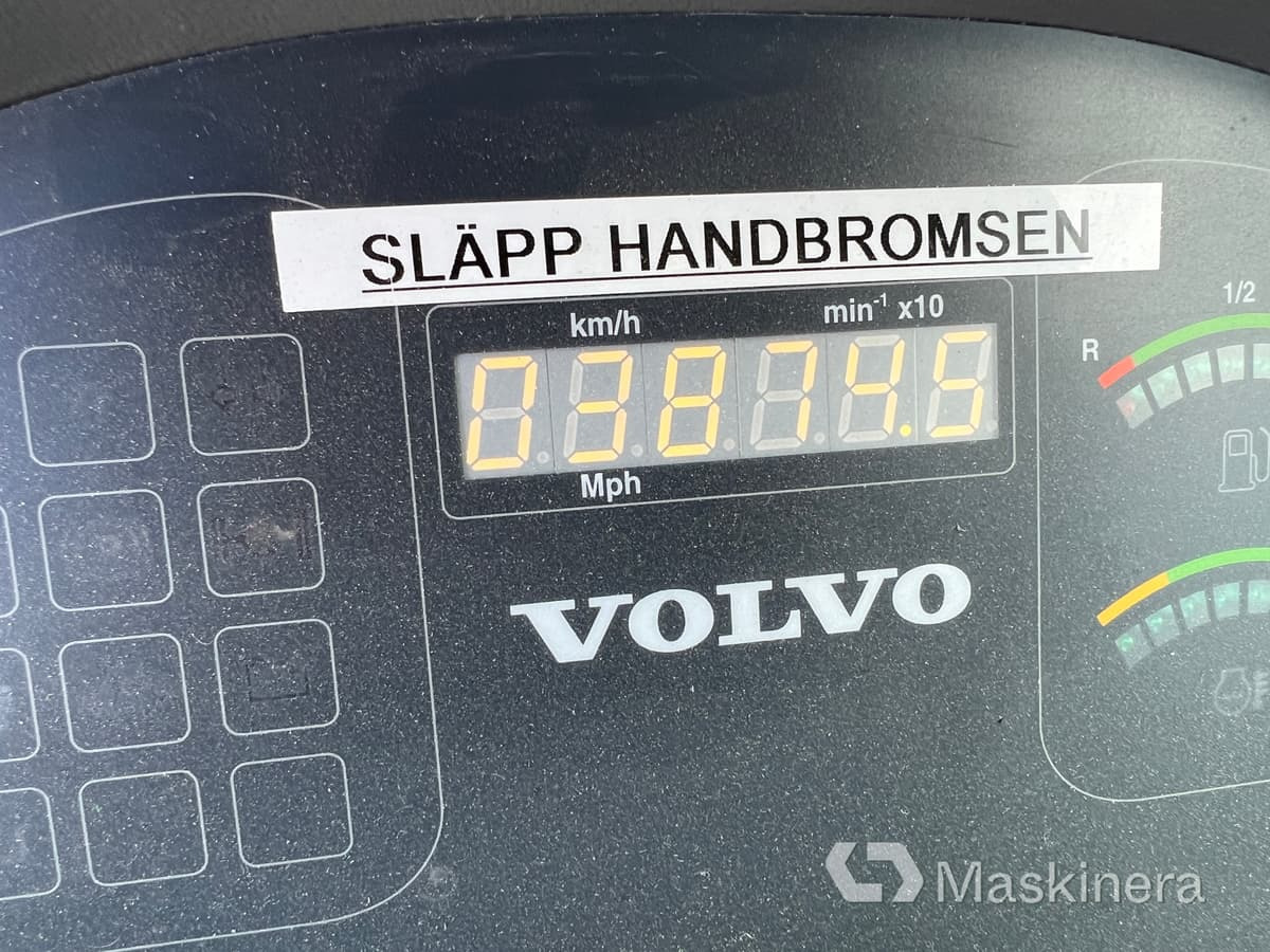 Kolesni nakladalec Hjullastare Volvo L35B: slika 43