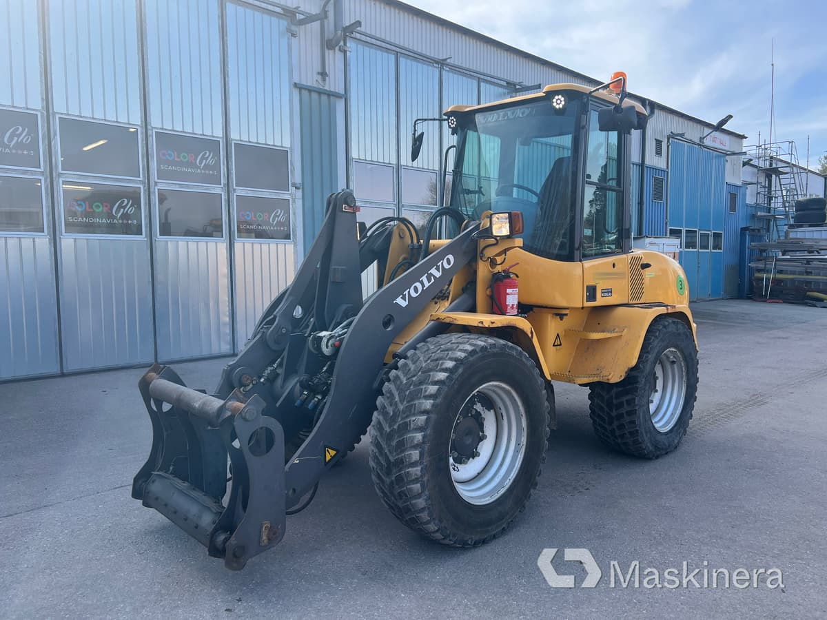 Hjullastare Volvo L35B - Kolesni nakladalec: slika 1 Hjullastare Volvo L35B - Kolesni nakladalec: slika 1