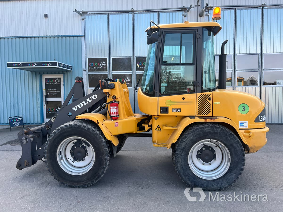 Kolesni nakladalec Hjullastare Volvo L35B: slika 8