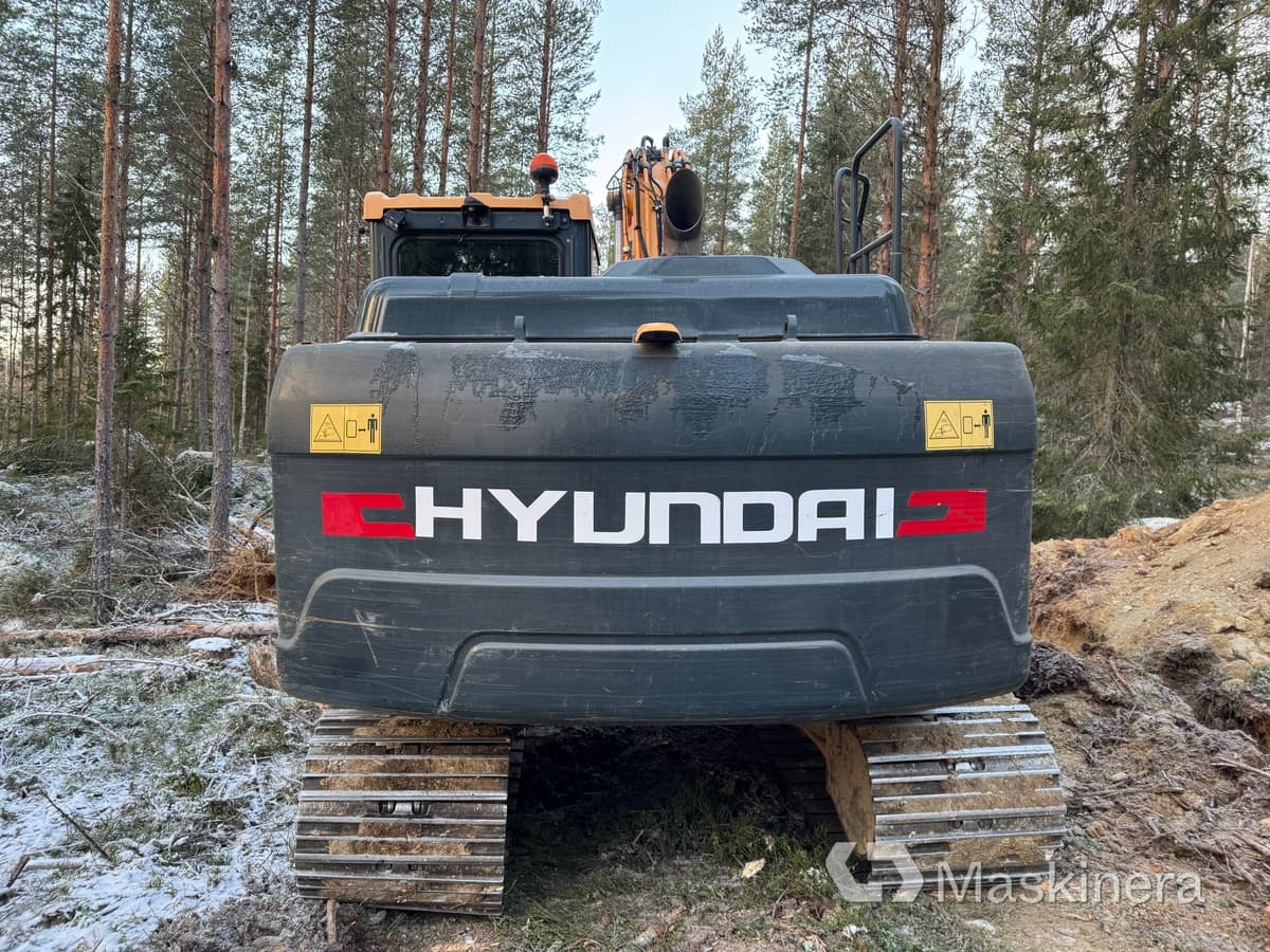Hyundai HX 140 L Grävmaskin Hyundai HX140 L med tillbehör - Bager goseničar: slika 4 Hyundai HX 140 L Grävmaskin Hyundai HX140 L med tillbehör - Bager goseničar: slika 4