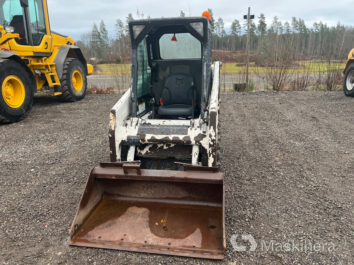 Kompaktlastare Bobcat S100 - Mini nakladalec: slika 2 Kompaktlastare Bobcat S100 - Mini nakladalec: slika 2