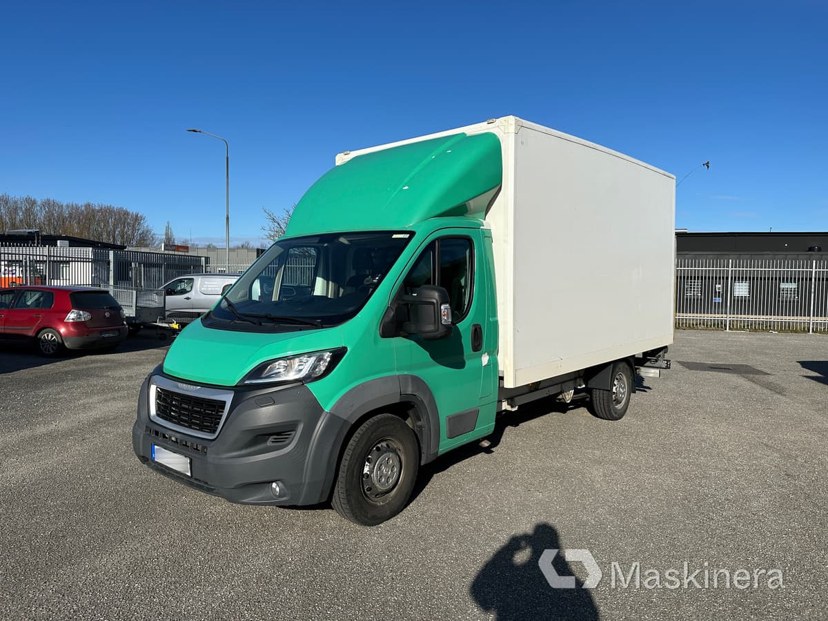 Lastbil Peugeot Boxer 2017 - Dostavno vozilo z zabojnikom: slika 1 Lastbil Peugeot Boxer 2017 - Dostavno vozilo z zabojnikom: slika 1