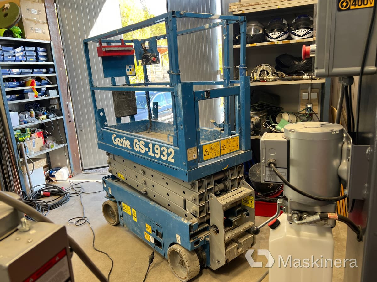 Saxlift Genie GS-1932 - Škarjasta dvižna ploščad: slika 1 Saxlift Genie GS-1932 - Škarjasta dvižna ploščad: slika 1