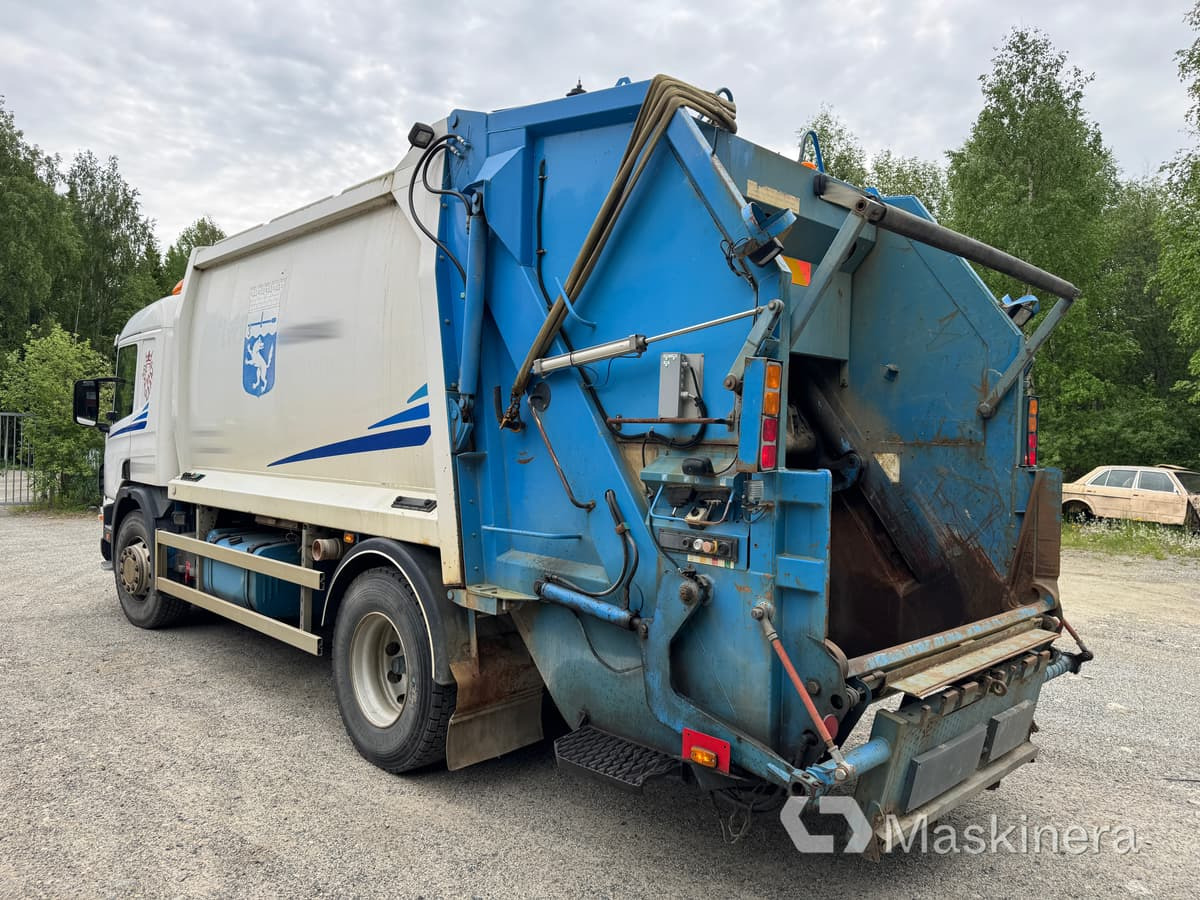 Scania P94DB 4X2 NA 230 Sopbil Scania P94DB 4X2 Baklastare - Smetarski tovornjak: slika 3 Scania P94DB 4X2 NA 230 Sopbil Scania P94DB 4X2 Baklastare - Smetarski tovornjak: slika 3