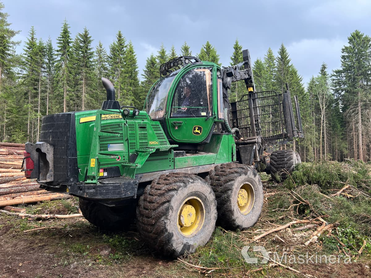 Skotare John Deere 1910G - Forvarder: slika 3 Skotare John Deere 1910G - Forvarder: slika 3