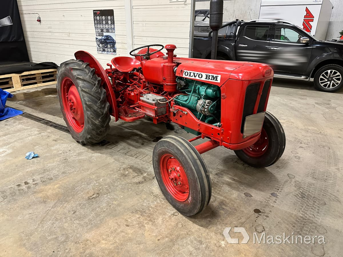 Veterantraktor Volvo BM 320 - Traktor: slika 1 Veterantraktor Volvo BM 320 - Traktor: slika 1