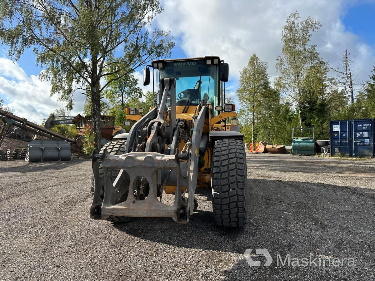 Volvo L90F Hjullastare Volvo L90F - Kolesni nakladalec: slika 3 Volvo L90F Hjullastare Volvo L90F - Kolesni nakladalec: slika 3