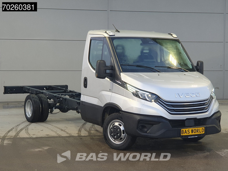 Iveco Daily 35C21 Automaat 410wb Dubbellucht 2025model Chassis Cabine ACC Fahrgestell Airco - Dostavno vozilo: slika 2 Iveco Daily 35C21 Automaat 410wb Dubbellucht 2025model Chassis Cabine ACC Fahrgestell Airco - Dostavno vozilo: slika 2