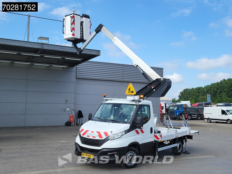 Iveco Daily 35S14 Hoogwerker 11meter Werkhoogte Klubb Navi Airco Cruise Cmaera Parkeersensoren Nacelle Arbeitsbühne 2Personen Airco Cruise c - Dostavno vozilo: slika 3 Iveco Daily 35S14 Hoogwerker 11meter Werkhoogte Klubb Navi Airco Cruise Cmaera Parkeersensoren Nacelle Arbeitsbühne 2Personen Airco Cruise c - Dostavno vozilo: slika 3
