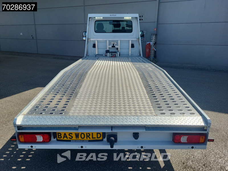 Iveco Daily 35S18 Automaat Autotransporter 3,5t Trekhaak Navi Airco LED ACC Euro6 Oprijwagen Cartransporter Trekhaak - Dostavno vozilo: slika 3 Iveco Daily 35S18 Automaat Autotransporter 3,5t Trekhaak Navi Airco LED ACC Euro6 Oprijwagen Cartransporter Trekhaak - Dostavno vozilo: slika 3