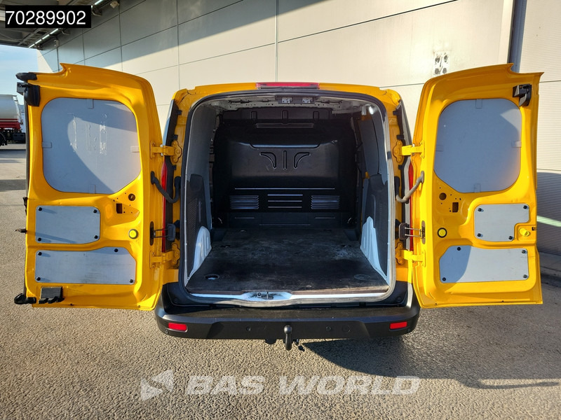 Ford Transit Connect 100PK L1H1 Navi Trekhaak Airco Cruise Camera Parkeersensoren Euro6 L1 3m3 Airco Trekhaak Cruise control - Furgon: slika 3 Ford Transit Connect 100PK L1H1 Navi Trekhaak Airco Cruise Camera Parkeersensoren Euro6 L1 3m3 Airco Trekhaak Cruise control - Furgon: slika 3
