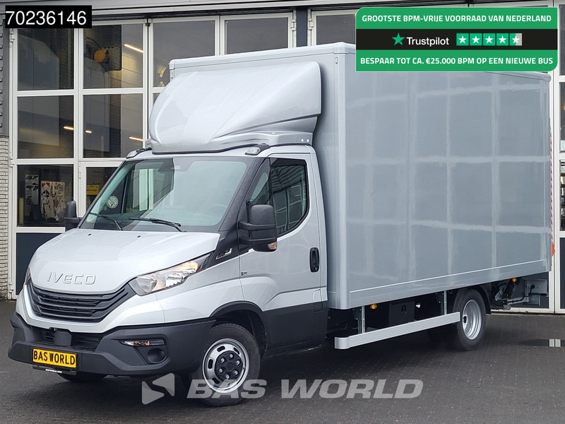 Iveco Daily 35C18 2025 MODEL Automaat 1000kg Laadklep ACC Navi Airco Zijdeur Bakwagen Meubelbak Koffer 22m3 Airco - Dostavno vozilo z zabojnikom: slika 1 Iveco Daily 35C18 2025 MODEL Automaat 1000kg Laadklep ACC Navi Airco Zijdeur Bakwagen Meubelbak Koffer 22m3 Airco - Dostavno vozilo z zabojnikom: slika 1