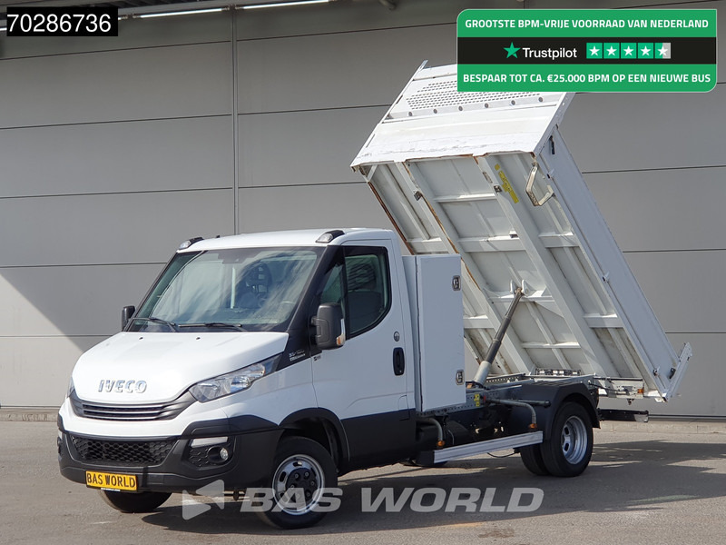 Iveco Daily 35C18 3.0L Automaat Kipper met Kist Dubbellucht 3,5t Trekhaak Airco Euro6 Tipper Kieper Benne 2m3 Airco Trekhaak Cruise control - Dostavno vozilo prekucnik: slika 1 Iveco Daily 35C18 3.0L Automaat Kipper met Kist Dubbellucht 3,5t Trekhaak Airco Euro6 Tipper Kieper Benne 2m3 Airco Trekhaak Cruise control - Dostavno vozilo prekucnik: slika 1