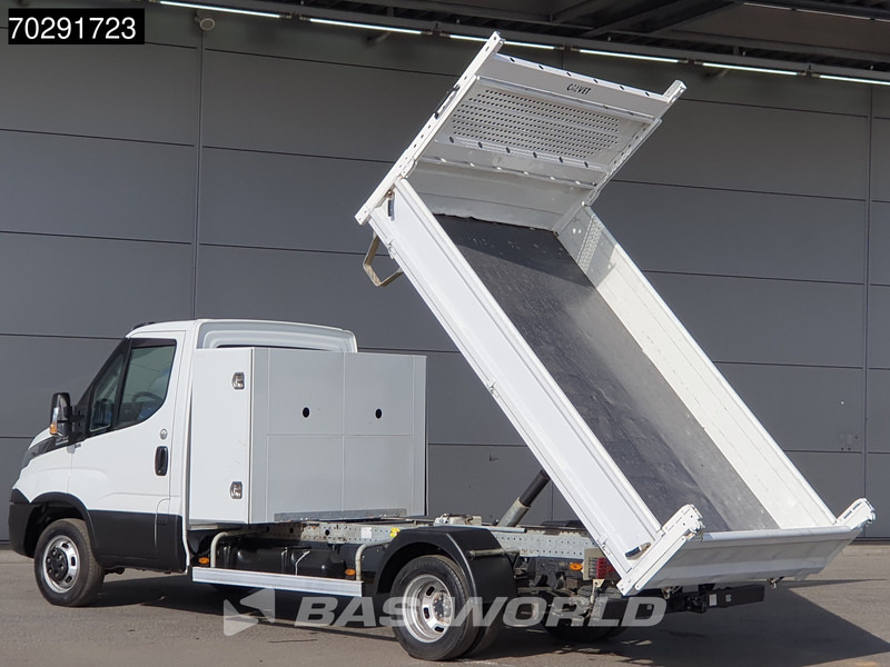 Iveco Daily 35C18 3.0L Automaat Open Laadbak met Kist Dubbellucht 3,5t Trekhaak Airco Euro6 Pritsche Pickup Open Box 2m3 Airco Trekhaak Crui - Dostavno vozilo s kesonom: slika 2 Iveco Daily 35C18 3.0L Automaat Open Laadbak met Kist Dubbellucht 3,5t Trekhaak Airco Euro6 Pritsche Pickup Open Box 2m3 Airco Trekhaak Crui - Dostavno vozilo s kesonom: slika 2