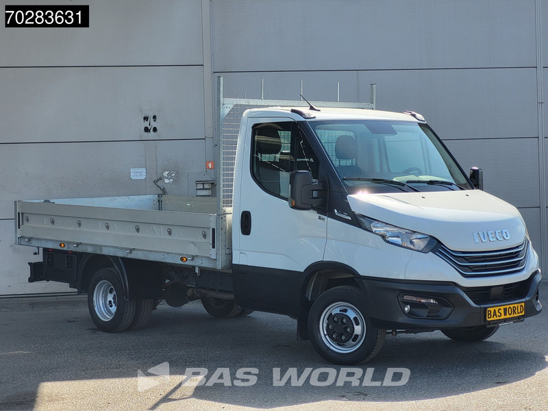 Iveco Daily 35C18 3.0L Open Laadbak Dubbellucht 3,5t Trekhaak Airco Cruise Camera Parkeersensoren Euro6 Meubelbak Koffer Airco Trekhaak Crui - Dostavno vozilo s kesonom: slika 3 Iveco Daily 35C18 3.0L Open Laadbak Dubbellucht 3,5t Trekhaak Airco Cruise Camera Parkeersensoren Euro6 Meubelbak Koffer Airco Trekhaak Crui - Dostavno vozilo s kesonom: slika 3