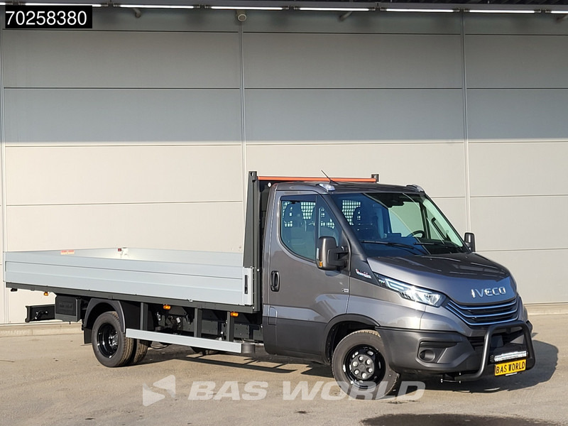 Iveco Daily 35C21 3.0 210PK Black Edition 2025model Open laadbak CarPlay ACC LED 3,5T Trekvermogen Pritsche Pickup Airco - Dostavno vozilo s kesonom: slika 5 Iveco Daily 35C21 3.0 210PK Black Edition 2025model Open laadbak CarPlay ACC LED 3,5T Trekvermogen Pritsche Pickup Airco - Dostavno vozilo s kesonom: slika 5