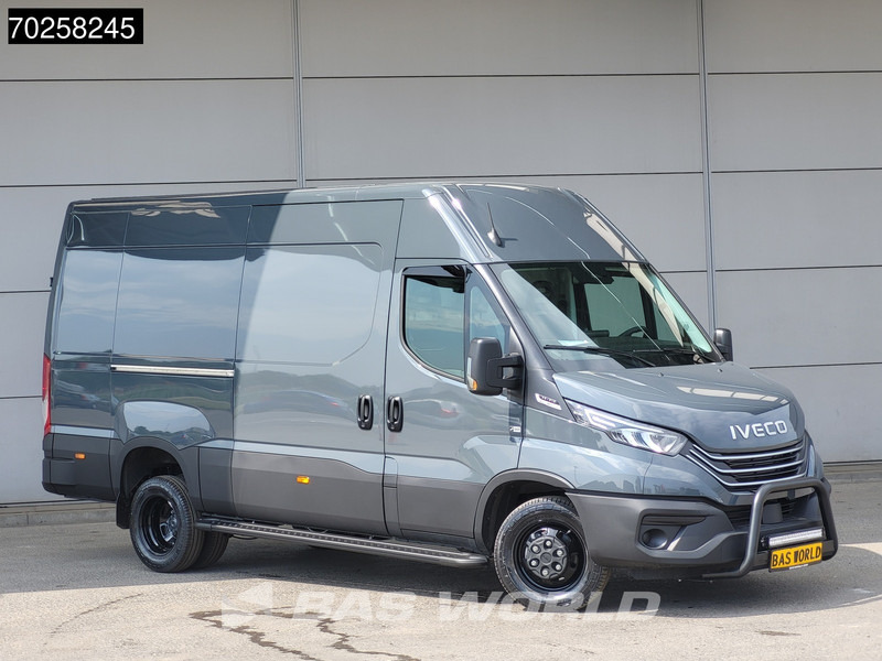 Iveco Daily 35C21 3.0L Automaat Black Edition 2025model L2H2 ACC Camera Parkeersensoren LED CarPlay Dubbellucht L2 12m3 Airco - Furgon: slika 5 Iveco Daily 35C21 3.0L Automaat Black Edition 2025model L2H2 ACC Camera Parkeersensoren LED CarPlay Dubbellucht L2 12m3 Airco - Furgon: slika 5