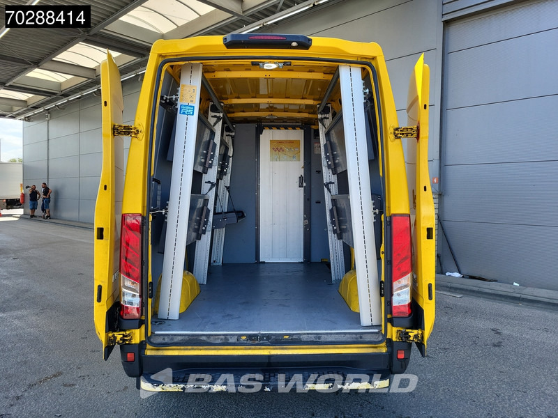 Iveco Daily 35S14 Automaat L2H2 ACC LED 3,5t Trekgewicht Airco Cruise Camera Werkplaatsinrichting Euro6 L2 11m3 Airco - Furgon: slika 3 Iveco Daily 35S14 Automaat L2H2 ACC LED 3,5t Trekgewicht Airco Cruise Camera Werkplaatsinrichting Euro6 L2 11m3 Airco - Furgon: slika 3
