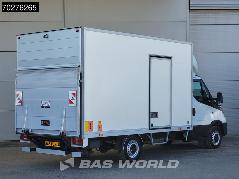 Iveco Daily 35S14 Automaat Laadklep Zijdeur Bakwagen Airco Cruise Camera Euro6 Meubelbak Koffer Airco Cruise control - Dostavno vozilo z zabojnikom: slika 5 Iveco Daily 35S14 Automaat Laadklep Zijdeur Bakwagen Airco Cruise Camera Euro6 Meubelbak Koffer Airco Cruise control - Dostavno vozilo z zabojnikom: slika 5