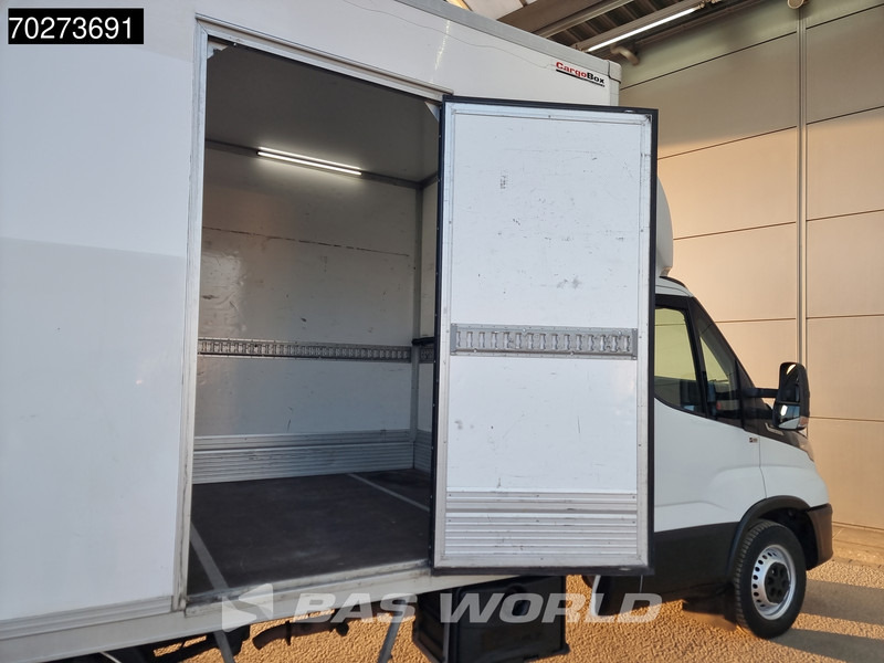 Iveco Daily 35S14 Automaat Laadklep Zijdeur Bakwagen Airco Cruise Meubelbak Koffer 20m3 Airco Cruise control - Dostavno vozilo z zabojnikom: slika 3 Iveco Daily 35S14 Automaat Laadklep Zijdeur Bakwagen Airco Cruise Meubelbak Koffer 20m3 Airco Cruise control - Dostavno vozilo z zabojnikom: slika 3
