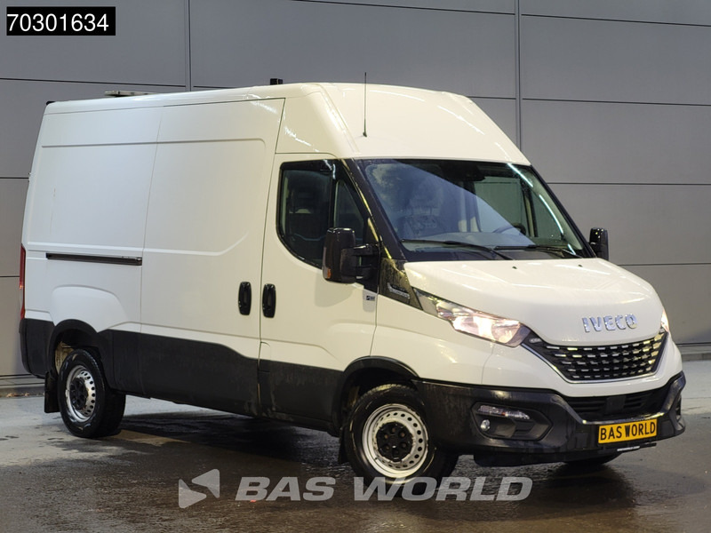 Iveco Daily 35S16 Automaat L2H2 3,5t Trekhaak ACC Navi Airco Camera Standkachel Euro6 L2 Airco Trekhaak - Furgon: slika 3 Iveco Daily 35S16 Automaat L2H2 3,5t Trekhaak ACC Navi Airco Camera Standkachel Euro6 L2 Airco Trekhaak - Furgon: slika 3