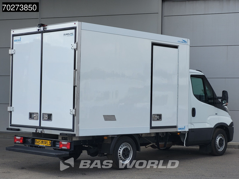 Iveco Daily 35S16 Koelwagen Automaat Carrier Pulsar 400 380V Stekker Airco Cruise Camera Koel Koeler Kühlwagen Kühlkoffer 12m3 Airco Cruise - Hladilno vozilo: slika 5 Iveco Daily 35S16 Koelwagen Automaat Carrier Pulsar 400 380V Stekker Airco Cruise Camera Koel Koeler Kühlwagen Kühlkoffer 12m3 Airco Cruise - Hladilno vozilo: slika 5