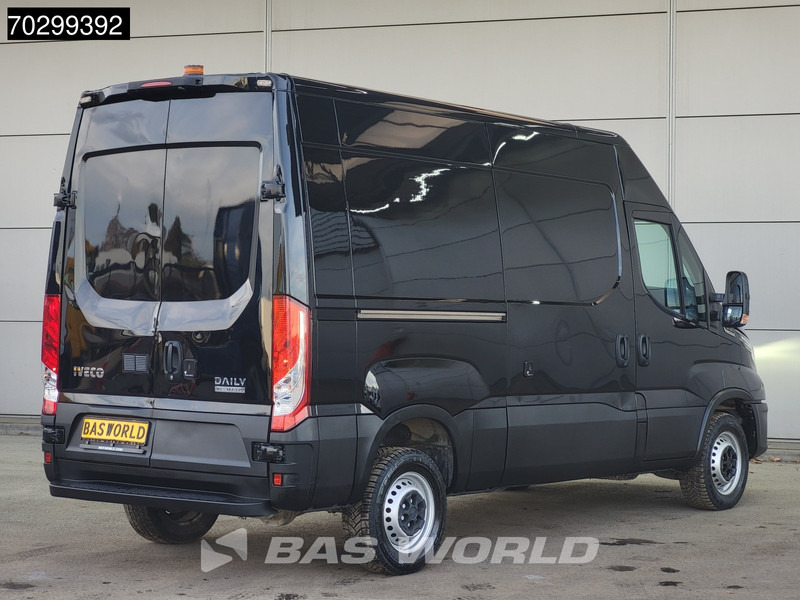 Iveco Daily 35S18 3.0L Automaat L2H2 180PK ACC LED Navi Airco 3,5t Trekgewicht Euro6 L2H2 Airco - Furgon: slika 5 Iveco Daily 35S18 3.0L Automaat L2H2 180PK ACC LED Navi Airco 3,5t Trekgewicht Euro6 L2H2 Airco - Furgon: slika 5