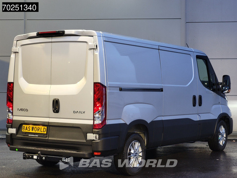 Iveco Daily 35S21 210PK 3.0L Automaat Laag dak L2H1 2025model 3.5t Trekhaak LED Navi ACC Camera 8m3 Airco Trekhaak - Furgon: slika 2 Iveco Daily 35S21 210PK 3.0L Automaat Laag dak L2H1 2025model 3.5t Trekhaak LED Navi ACC Camera 8m3 Airco Trekhaak - Furgon: slika 2
