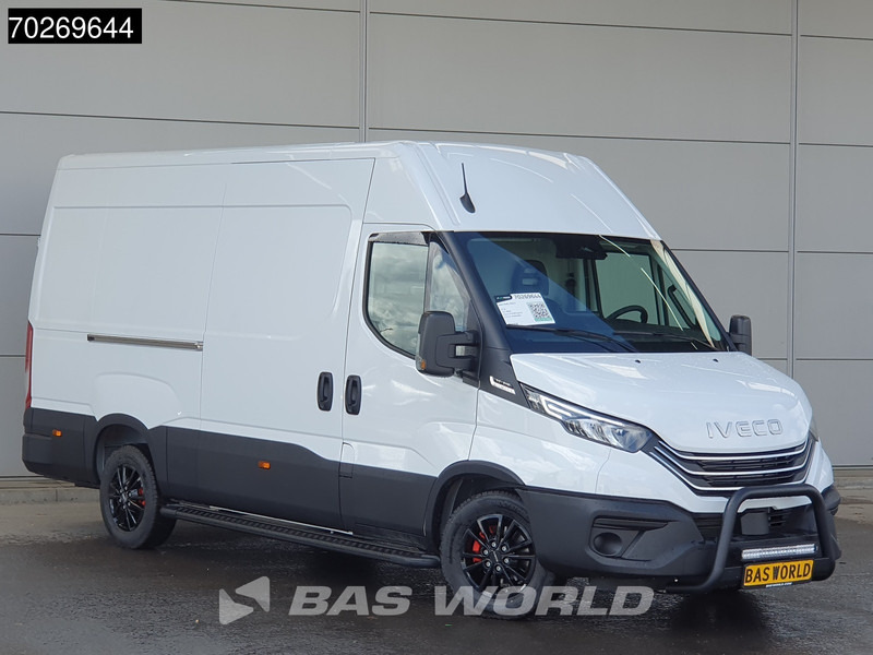 Iveco Daily 35S21 3.0L Automaat Black Edition 2025 model L2H2 Trekhaak Tacho ACC LED CarPlay Velgen Camera 12m3 Airco Trekhaak - Furgon: slika 5 Iveco Daily 35S21 3.0L Automaat Black Edition 2025 model L2H2 Trekhaak Tacho ACC LED CarPlay Velgen Camera 12m3 Airco Trekhaak - Furgon: slika 5