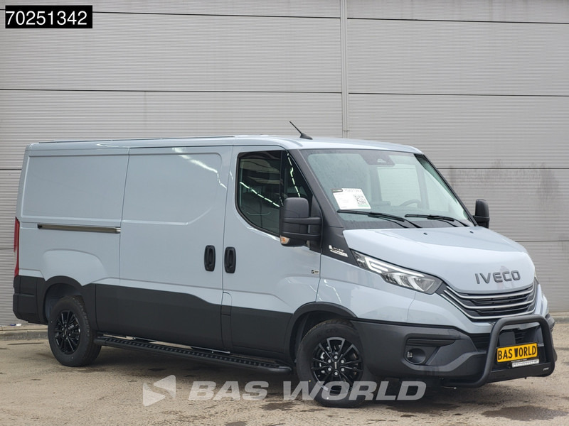 Iveco Daily 35S21 3.0L Automaat Laag dak L2H1 2025model Unieke kleur! LED Navi ACC Camera 8m3 Airco Trekhaak - Furgon: slika 2 Iveco Daily 35S21 3.0L Automaat Laag dak L2H1 2025model Unieke kleur! LED Navi ACC Camera 8m3 Airco Trekhaak - Furgon: slika 2