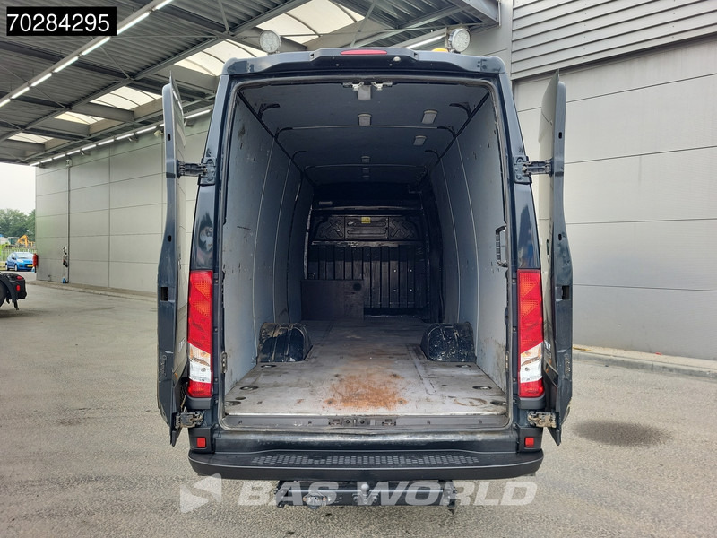 Iveco Daily 50C18 3.0L 180PK Luchtvering L3H2 Dubbellucht 3,5t Trekhaak Airco Camera Euro6 L4H2 16m3 Airco Trekhaak - Furgon: slika 3 Iveco Daily 50C18 3.0L 180PK Luchtvering L3H2 Dubbellucht 3,5t Trekhaak Airco Camera Euro6 L4H2 16m3 Airco Trekhaak - Furgon: slika 3