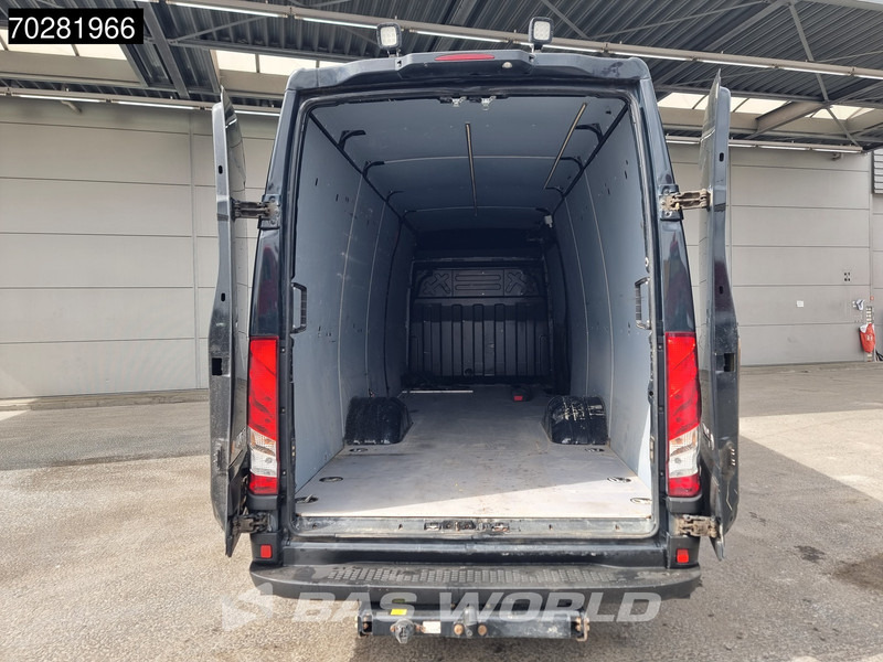 Iveco Daily 50C18 3.0L Automaat L4H2 Luchtvering Dubbellucht 3,5t Trekhaak Airco Cruise Camera Euro6 L4 16m3 Airco Trekhaak Cruise control - Furgon: slika 3 Iveco Daily 50C18 3.0L Automaat L4H2 Luchtvering Dubbellucht 3,5t Trekhaak Airco Cruise Camera Euro6 L4 16m3 Airco Trekhaak Cruise control - Furgon: slika 3