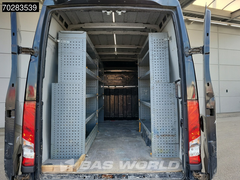 Iveco Daily 52C18 3.0L Automaat L2H2 Dubbellucht 3,5t Trekhaak Airco Cruise Euro6 L2 12m3 Airco Trekhaak Cruise control - Furgon: slika 3 Iveco Daily 52C18 3.0L Automaat L2H2 Dubbellucht 3,5t Trekhaak Airco Cruise Euro6 L2 12m3 Airco Trekhaak Cruise control - Furgon: slika 3