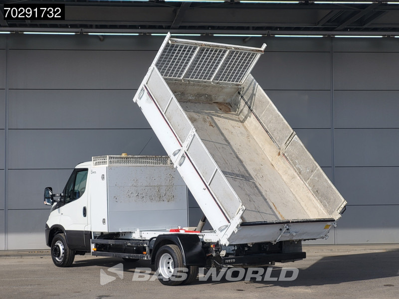 Iveco Daily 72C18 3.0L Open Laadbak met Kist Dubbellucht 3,5t Trekhaak Airco Cruise Euro6 Pritsche Pickup Open Box Airco Trekhaak Cruise con - Dostavno vozilo s kesonom: slika 2 Iveco Daily 72C18 3.0L Open Laadbak met Kist Dubbellucht 3,5t Trekhaak Airco Cruise Euro6 Pritsche Pickup Open Box Airco Trekhaak Cruise con - Dostavno vozilo s kesonom: slika 2